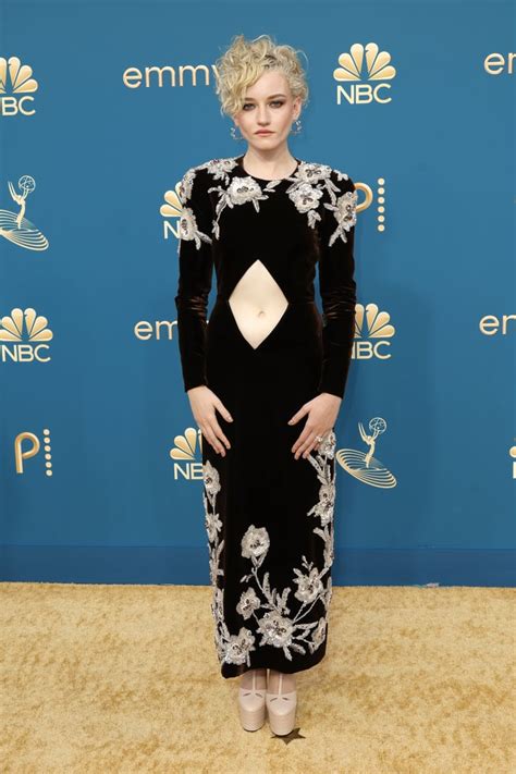 julia garner gucci dress